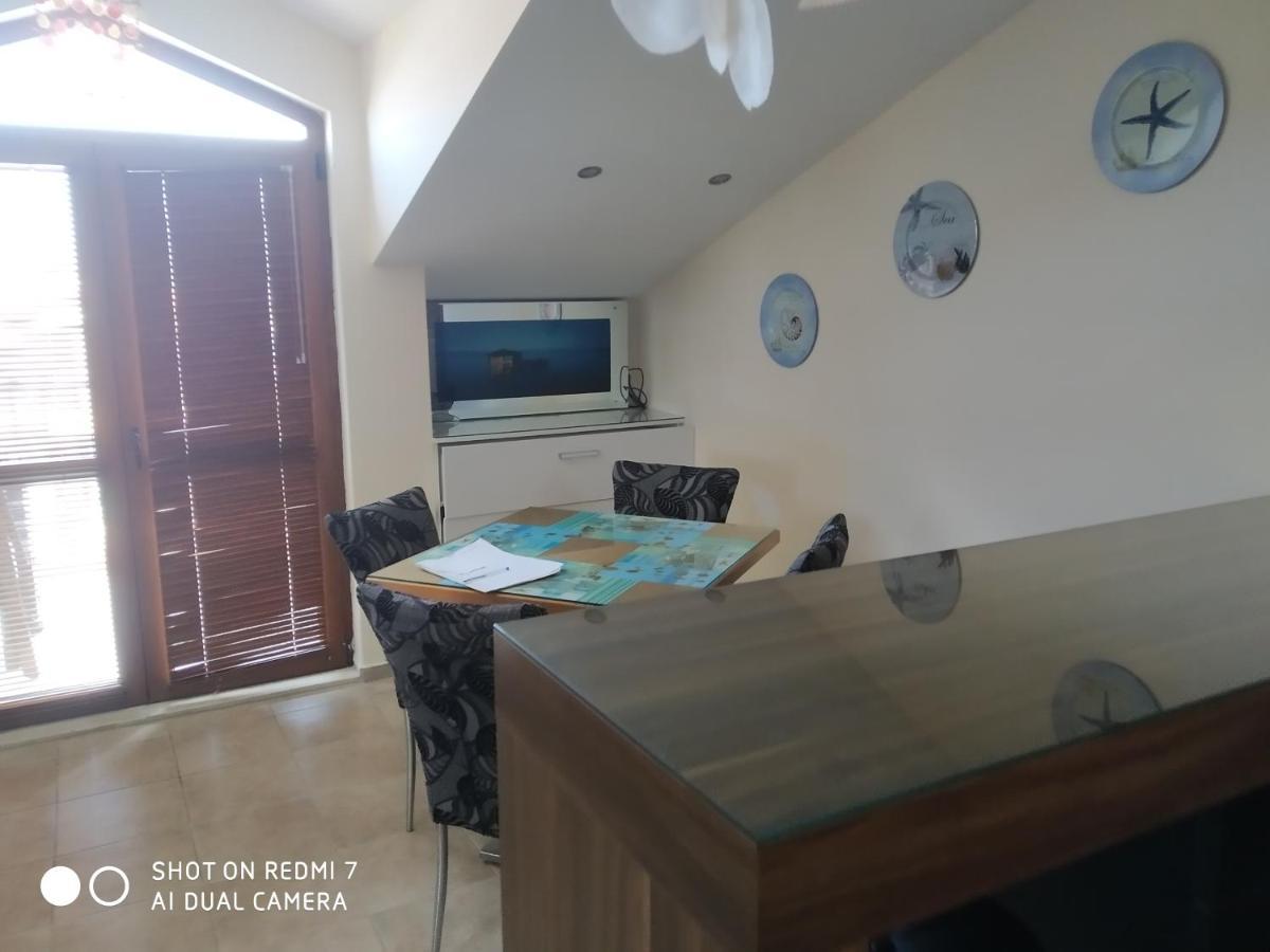 Лилия Apartment Sozopol Bagian luar foto